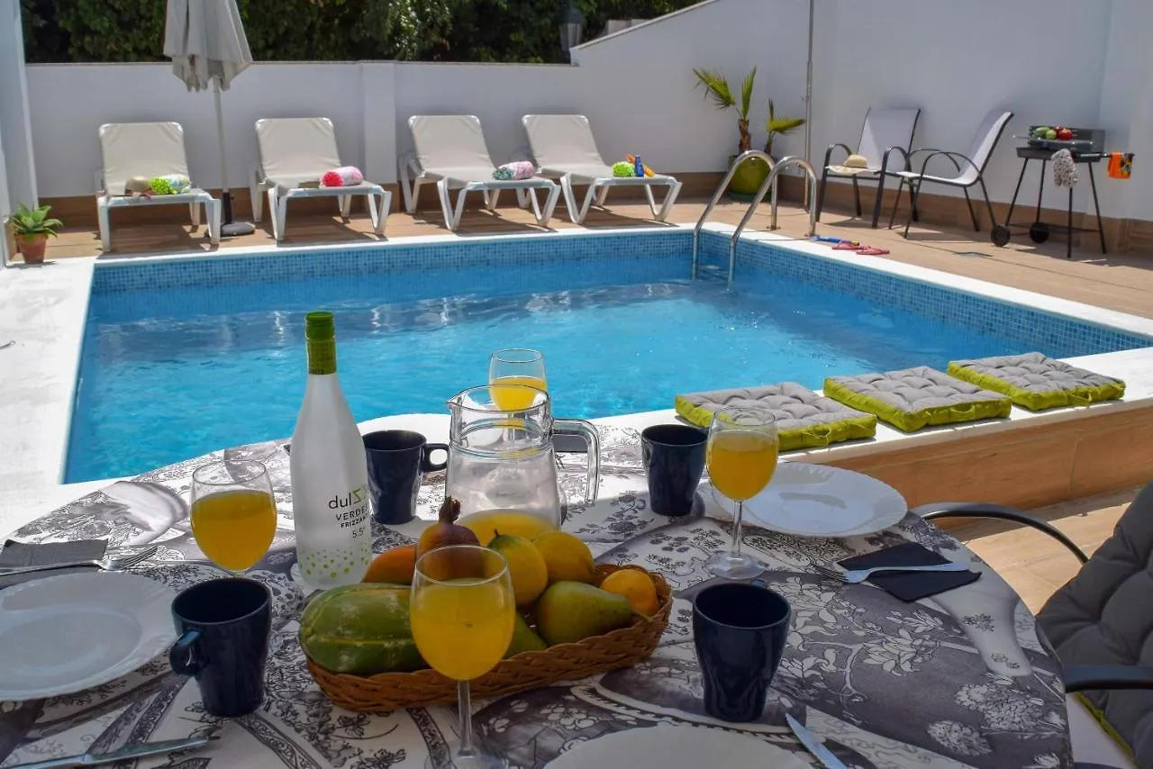 Nerja Paradise Rentals - Villa Valeria 0*,